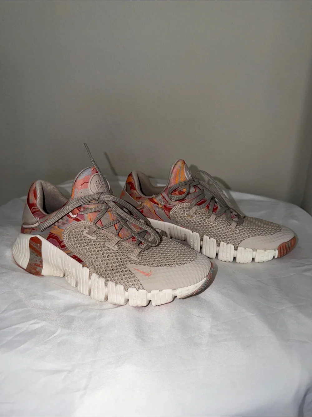 Nike Free Metcon “Desert Sand Crimson Bliss”